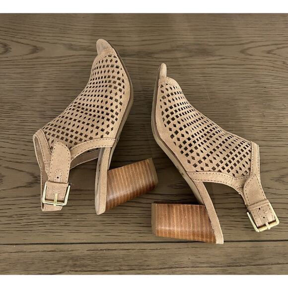 Unisa Ungaila Tan Faux Leather Heeled Slingback Open Toe Sandals Womens 6M - Picture 4 of 6